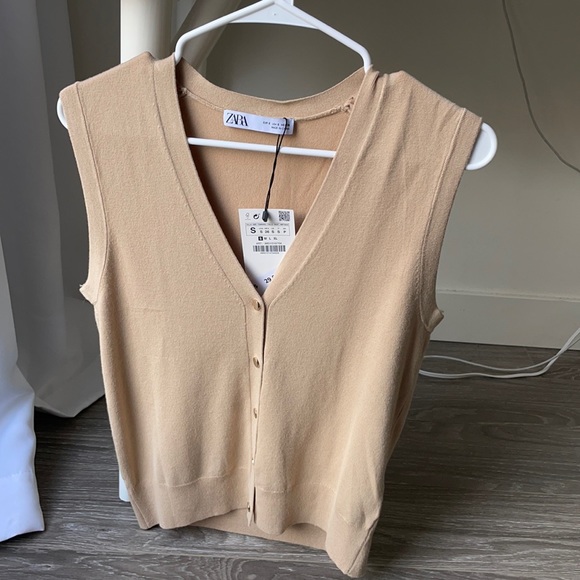 Zara Sweaters - Zara vest